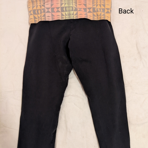 Victoria Secret Capri Yoga Pants - Picture 6 of 6